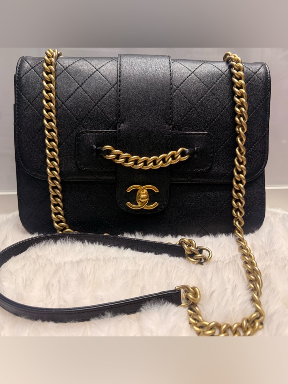 CHANEL-25187251 Black Front Chain Flap Bag Quilted Sheepskin Leather